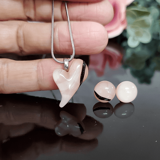 Mini coeur beige ligné - Bijoux Le fil d'Ariane