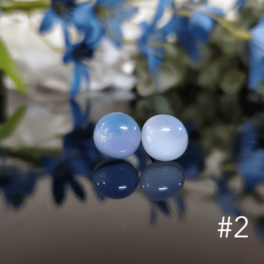 Puces d'oreille bleues - Bijoux Le fil d'Ariane