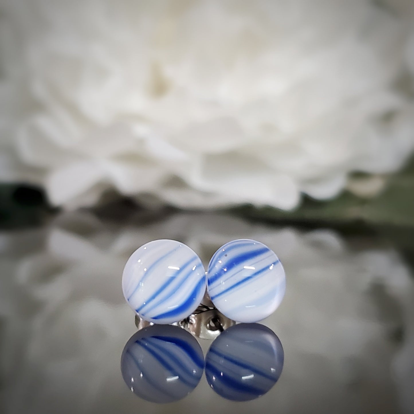 Puces d'oreilles pour l'Association des Sourds de l'Estrie - Bijoux Le fil d'Ariane