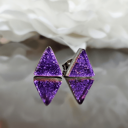 Puces triangles - plusieurs couleurs - Bijoux Le fil d'Ariane