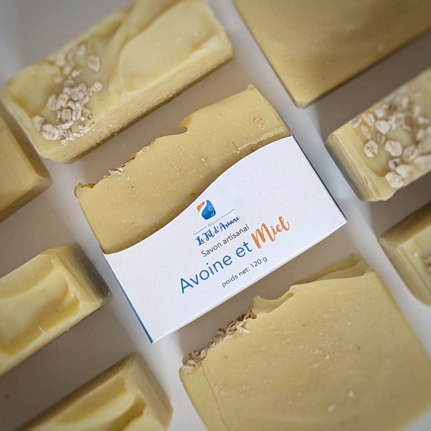 Savon artisanal Avoine et miel - Bijoux Le fil d'Ariane