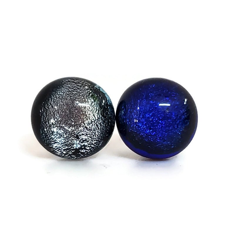 +/- 9 mm, Boucles d'oreilles dépareillées, verre fusion #29 - Bijoux Le fil d'Ariane