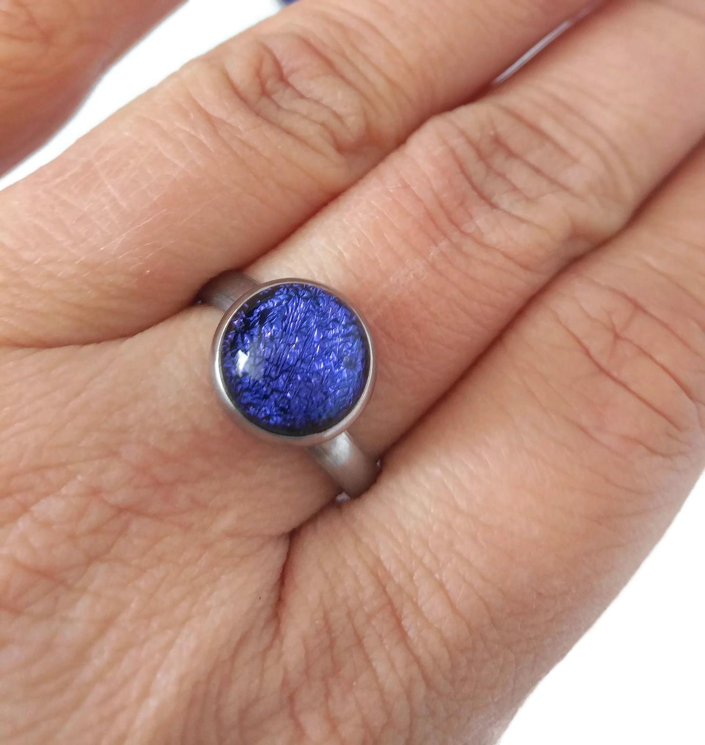 Bague bleu-violet foncé, verre fusion - Bijoux Le fil d'Ariane