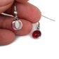 Boucles d'oreille rouge vif, pendantes en verre fusion - Bijoux Le fil d'Ariane