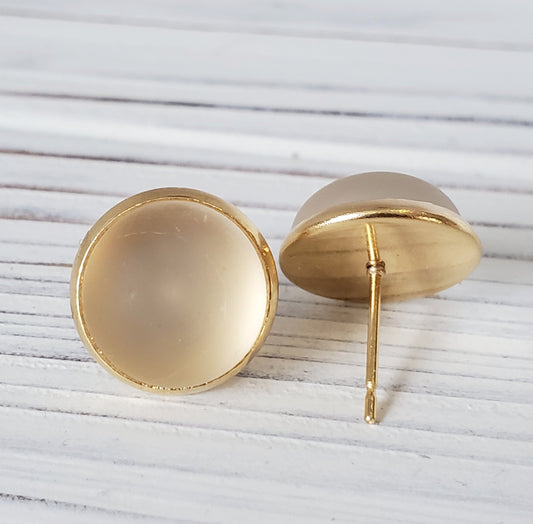 Boucles d'oreilles cabochon white russian - mat seulement - Bijoux Le fil d'Ariane