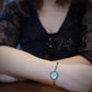 Bracelet d'acier inoxydable et verre fusion argent - Bijoux Le fil d'Ariane