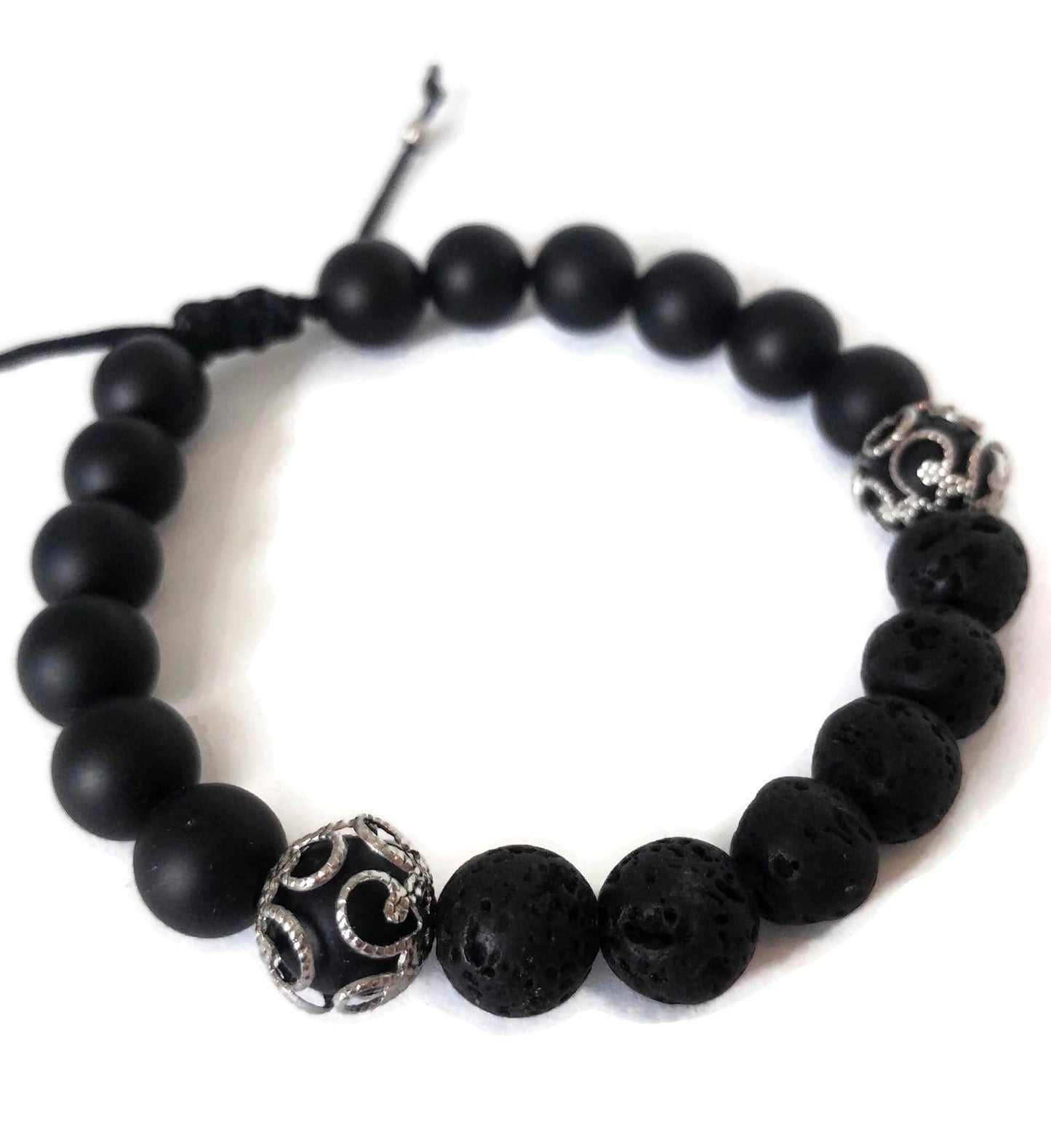 Bracelet de billes noires, avec pierres volcaniques - Bijoux Le fil d'Ariane