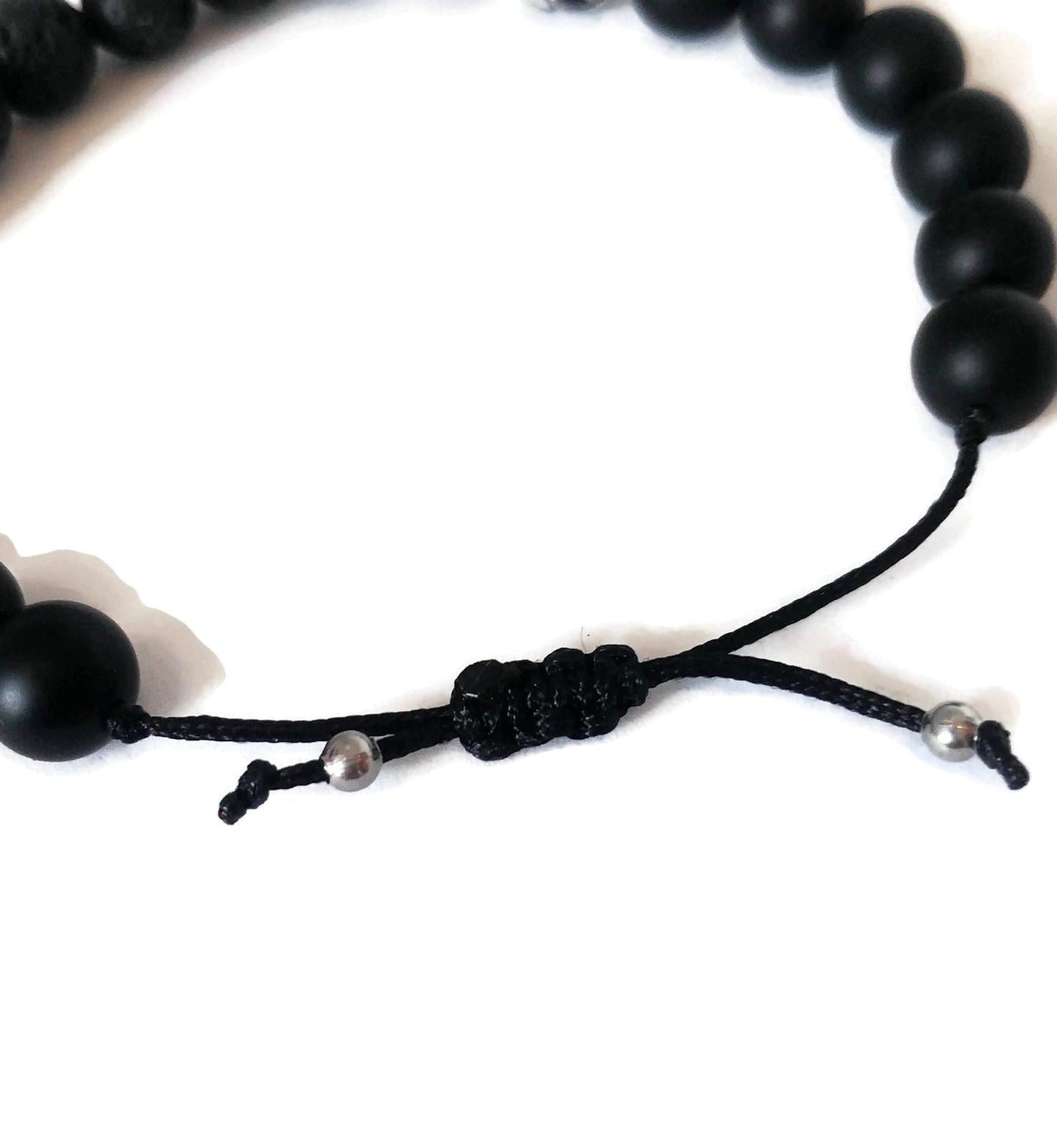 Bracelet de billes noires, avec pierres volcaniques - Bijoux Le fil d'Ariane