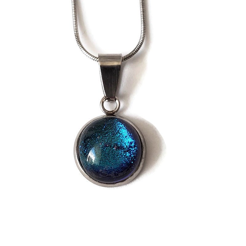 Collier cabochon, aqua, verre fusion - Bijoux Le fil d'Ariane