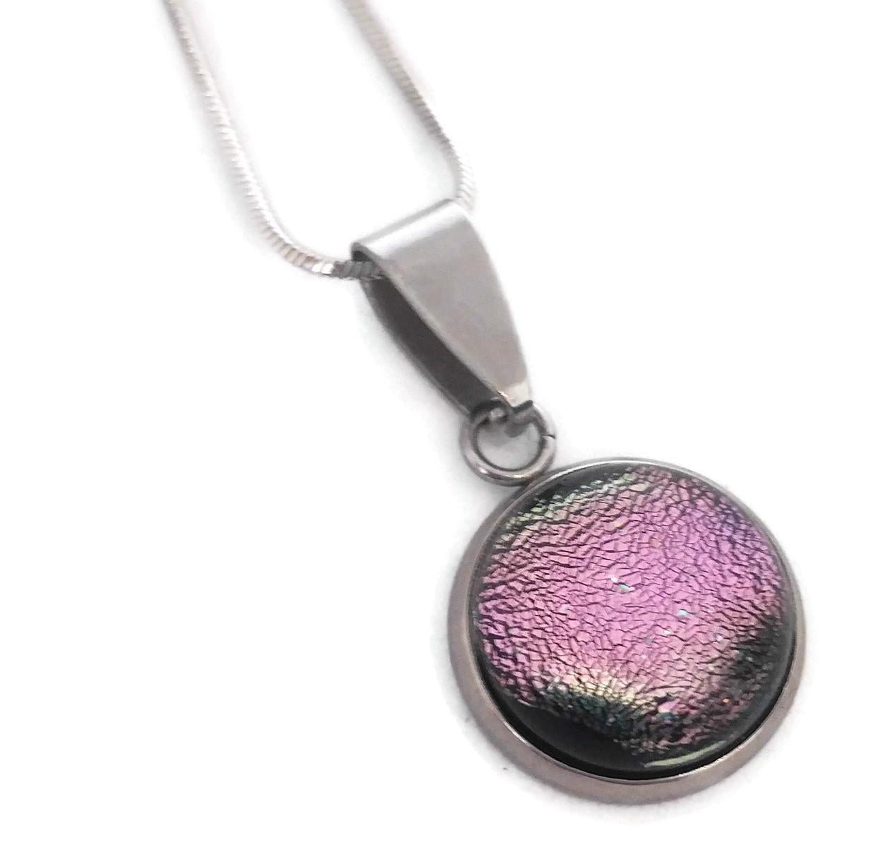 Collier cabochon, rose pâle, verre fusion - Bijoux Le fil d'Ariane