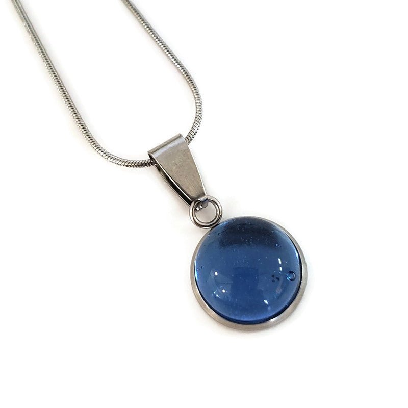 Édition limitée d'avril (bleu jeans) - Bijoux Le fil d'Ariane