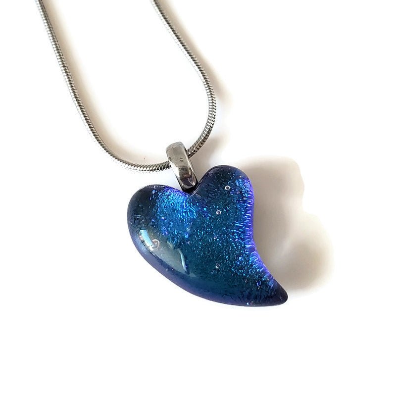 Mini coeur, aqua, verre fusion - Bijoux Le fil d'Ariane