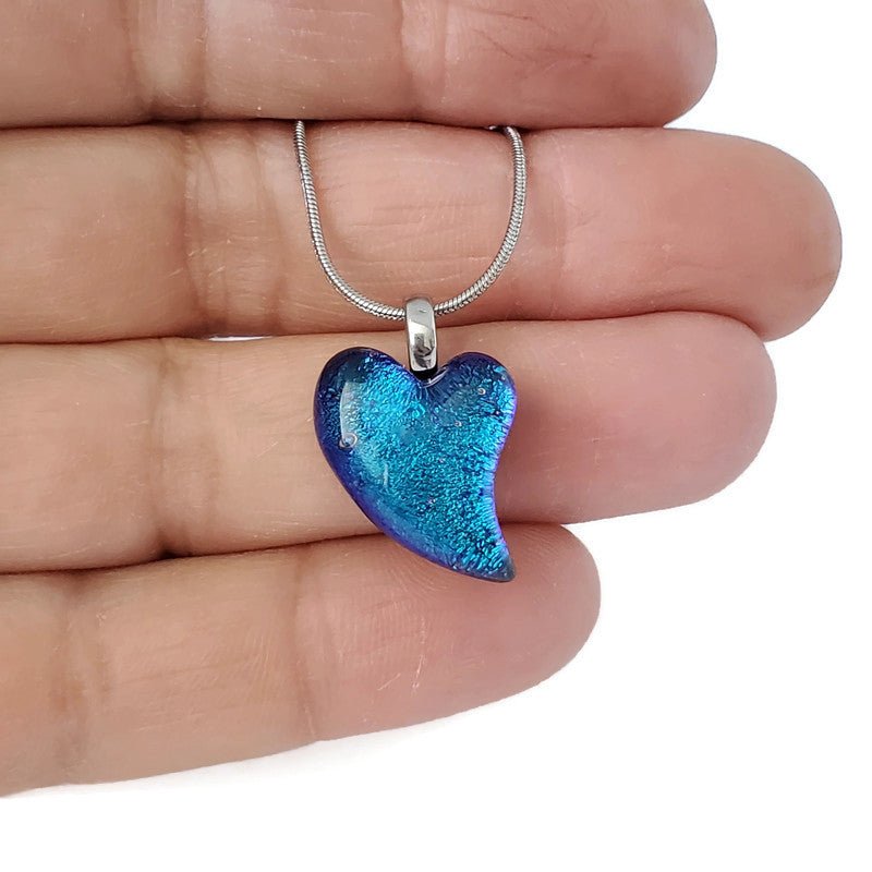 Mini coeur, aqua, verre fusion - Bijoux Le fil d'Ariane