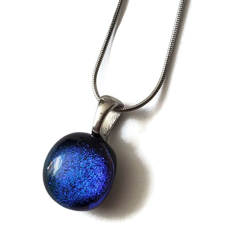 Mini pendentif, aqua, verre fusion - Bijoux Le fil d'Ariane