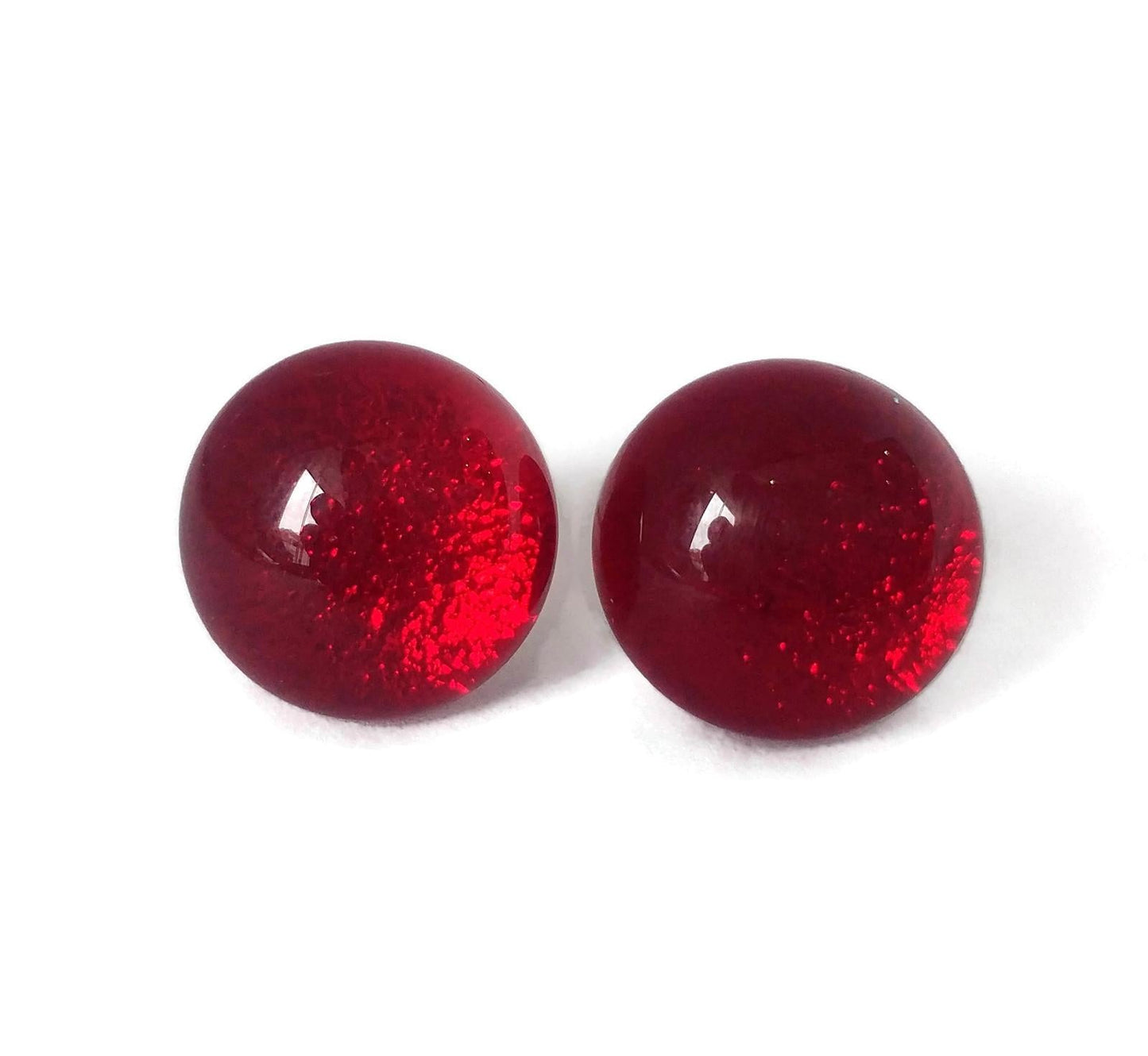 Puces d'oreille rouge vif, verre fusion - Bijoux Le fil d'Ariane