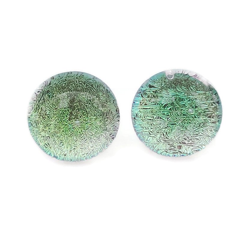 Puces d'oreille transparentes, vert-doré, verre fusion - Bijoux Le fil d'Ariane