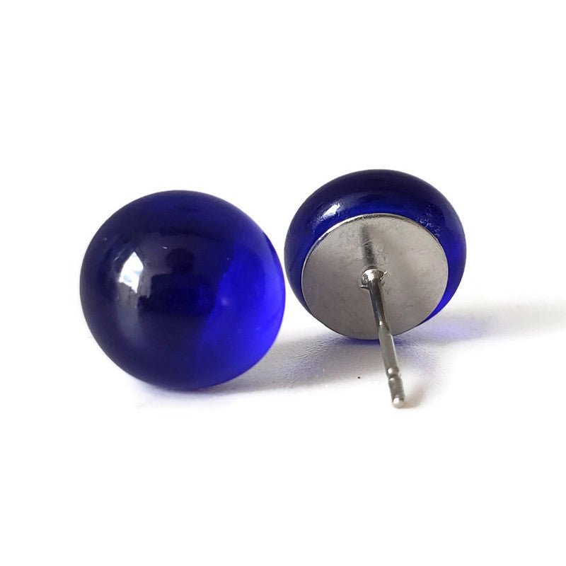 Puces d'oreilles bleu foncé - mat ou lustré - Bijoux Le fil d'Ariane