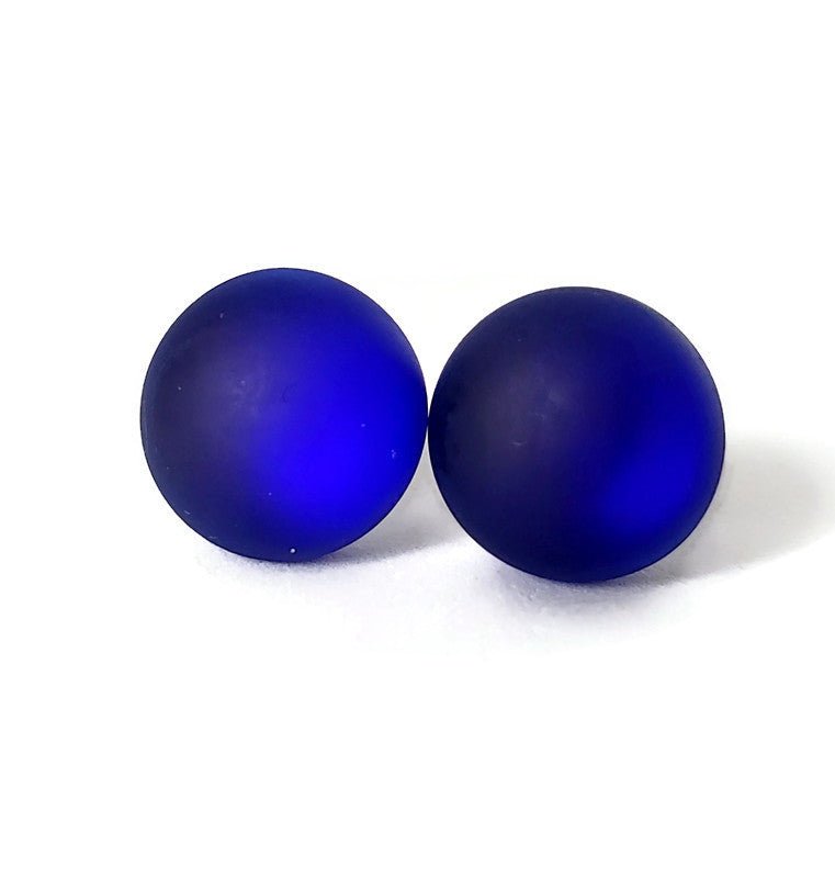 Puces d'oreilles bleu foncé - mat ou lustré - Bijoux Le fil d'Ariane