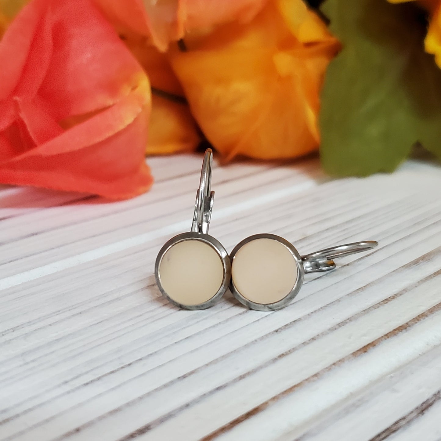 Série beige - plusieurs modèles - lustré et mat - Bijoux Le fil d'Ariane