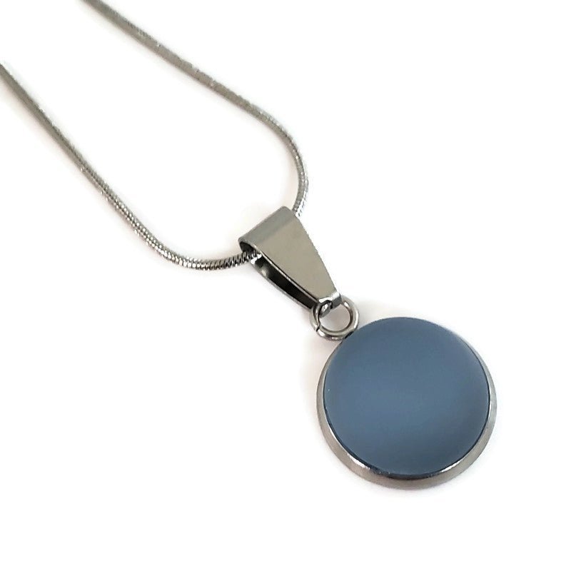 Colliers avec pendentif cabochon. - Bijoux Le fil d'Ariane