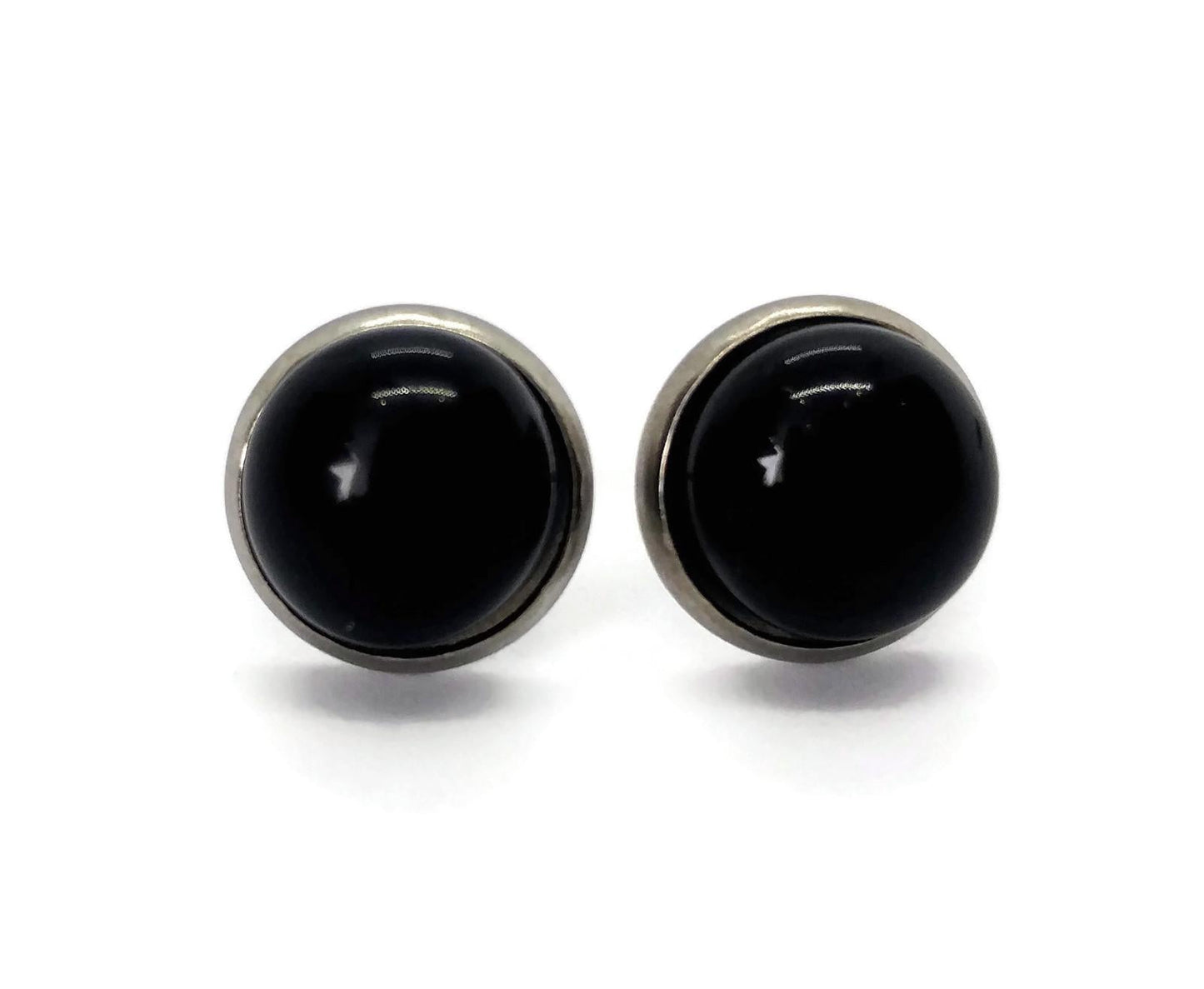 Boucles d'oreilles cabochon noir, en verre recyclé - Bijoux Le fil d'Ariane