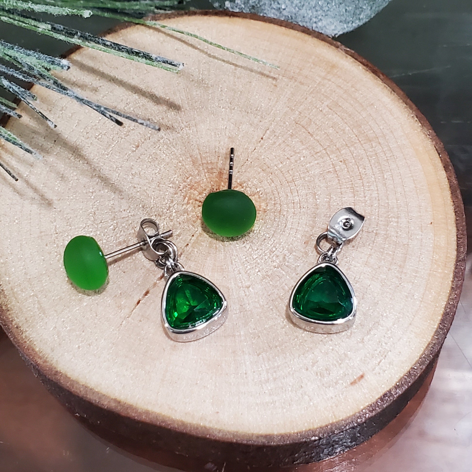 Boucles d'oreilles cristal vert - Bijoux Le fil d'Ariane