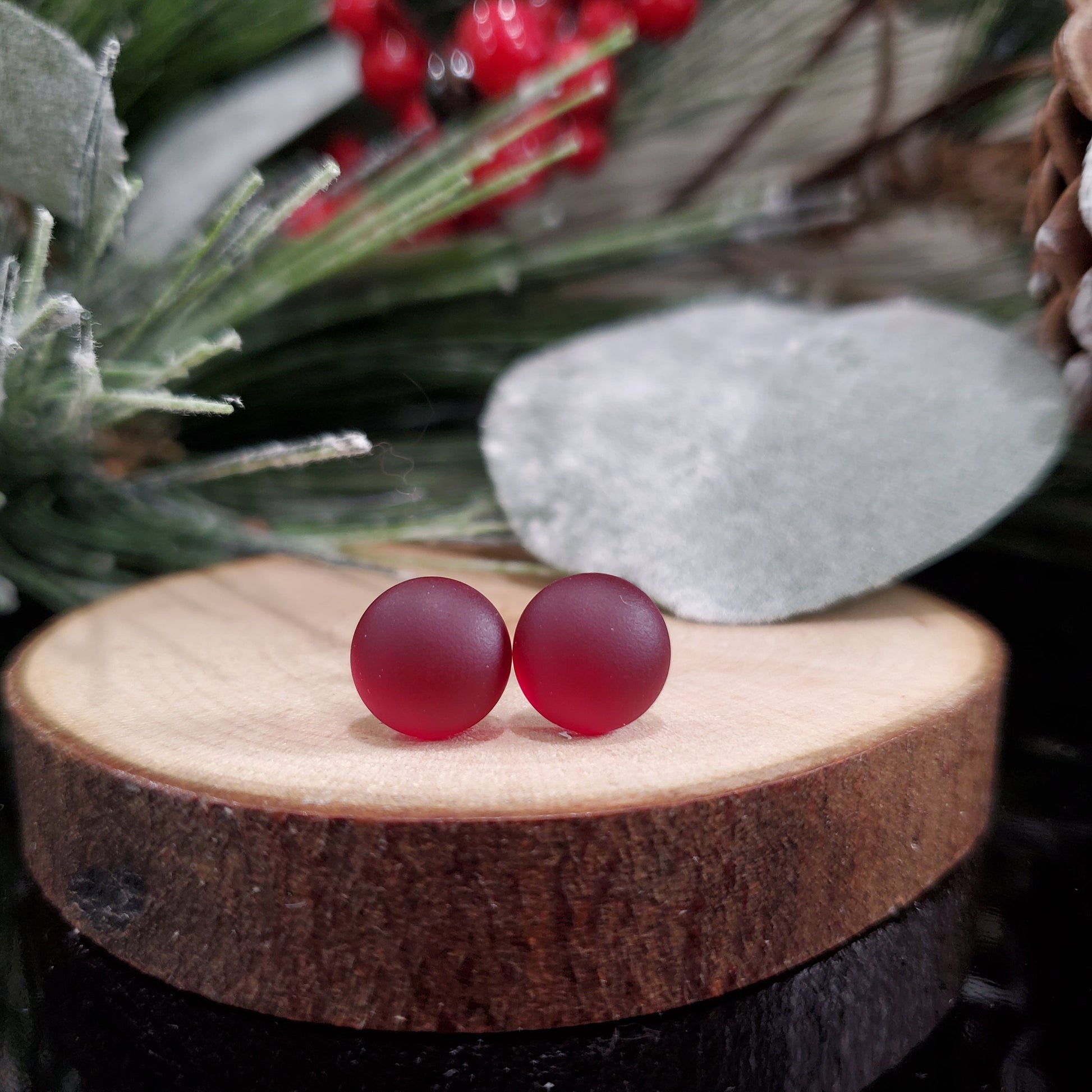 Boucles d'oreilles Noël rouge, mat et lustré - Bijoux Le fil d'Ariane