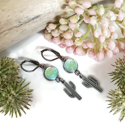 Boucles d'oreilles pendantes cactus - Bijoux Le fil d'Ariane