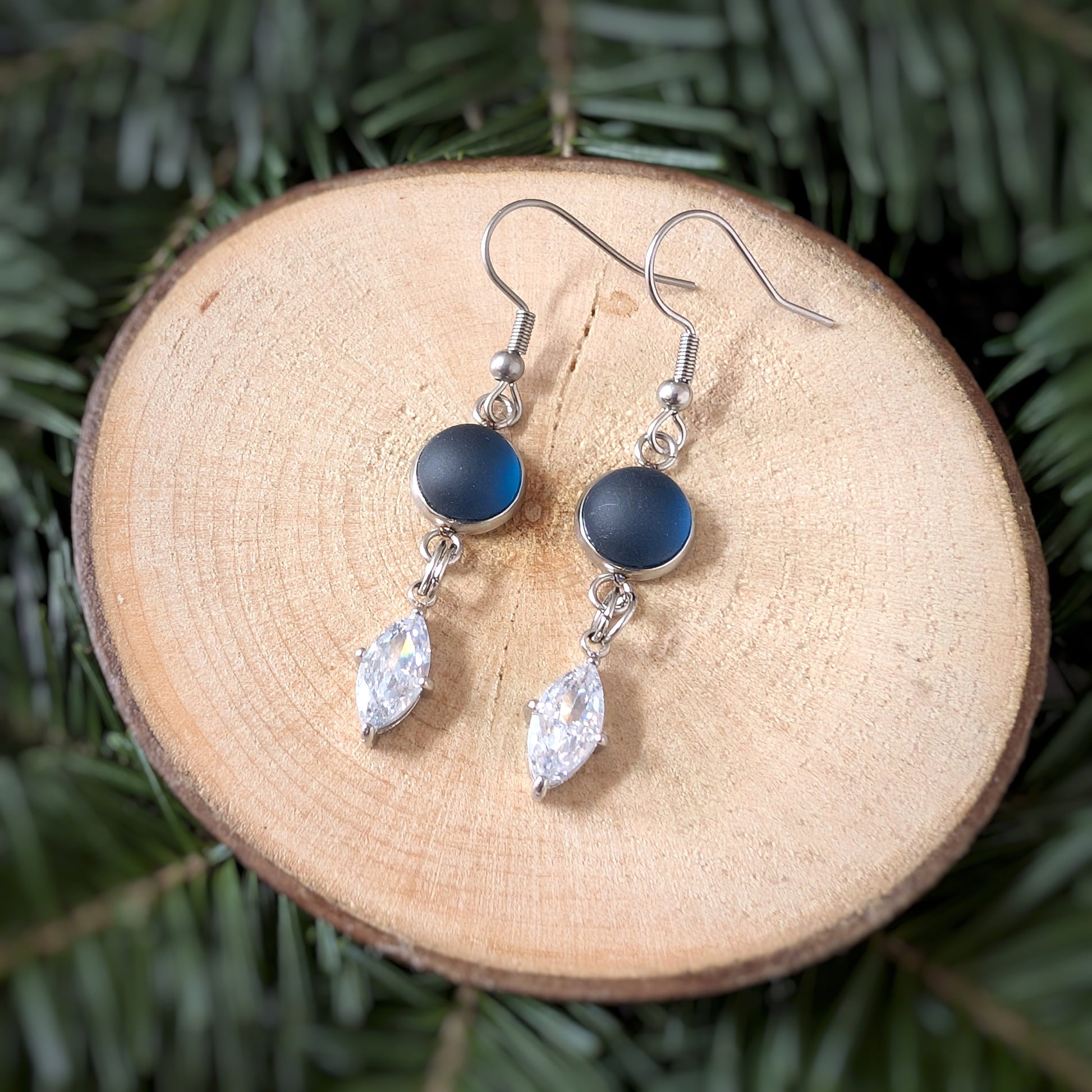 Boucles pendantes cristaux ovales - Bijoux Le fil d'Ariane