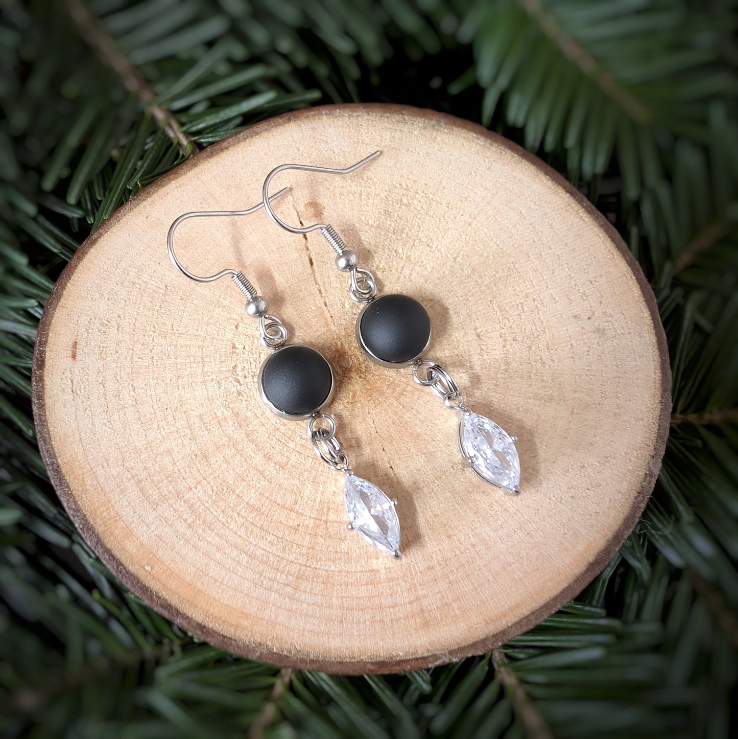 Boucles pendantes cristaux ovales - Bijoux Le fil d'Ariane