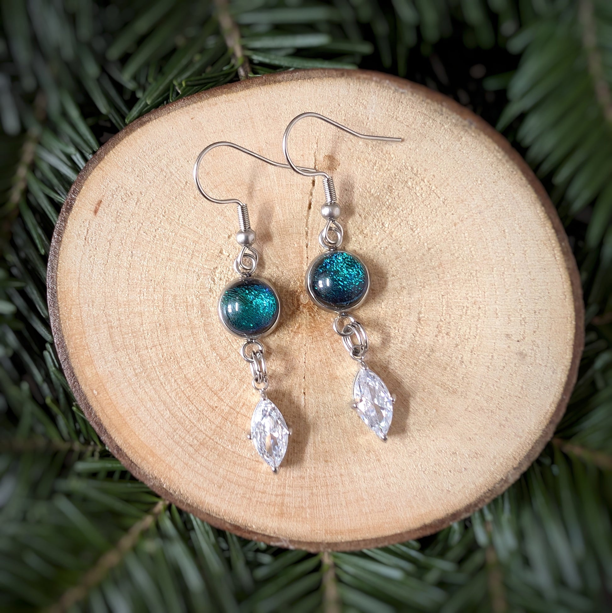 Boucles pendantes cristaux ovales - Bijoux Le fil d'Ariane