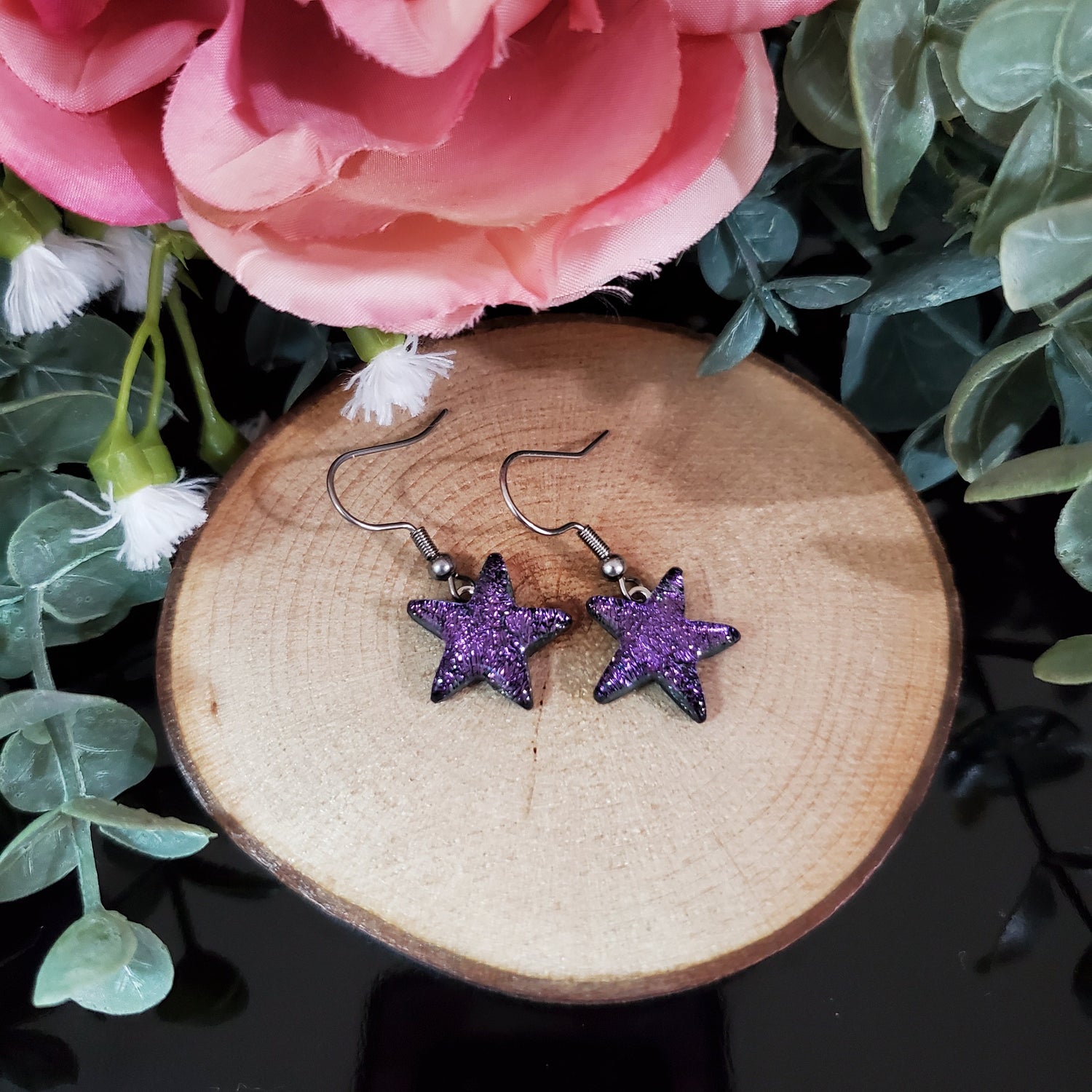 Boucles pendantes étoiles violettes - Bijoux Le fil d'Ariane