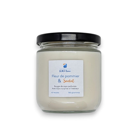 Bougie Fleur de pommier et santal, avec ou sans bijou - surprise - Bijoux Le fil d'Ariane
