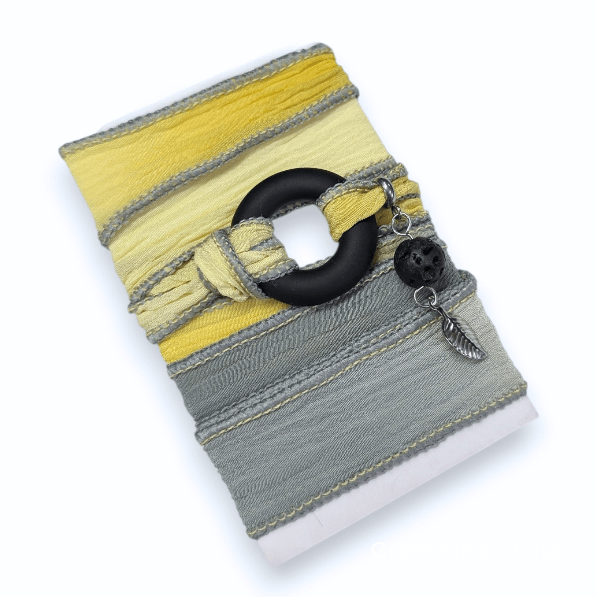 Bracelet de soie jaune à enrouler, anneau au choix - Bijoux Le fil d'Ariane
