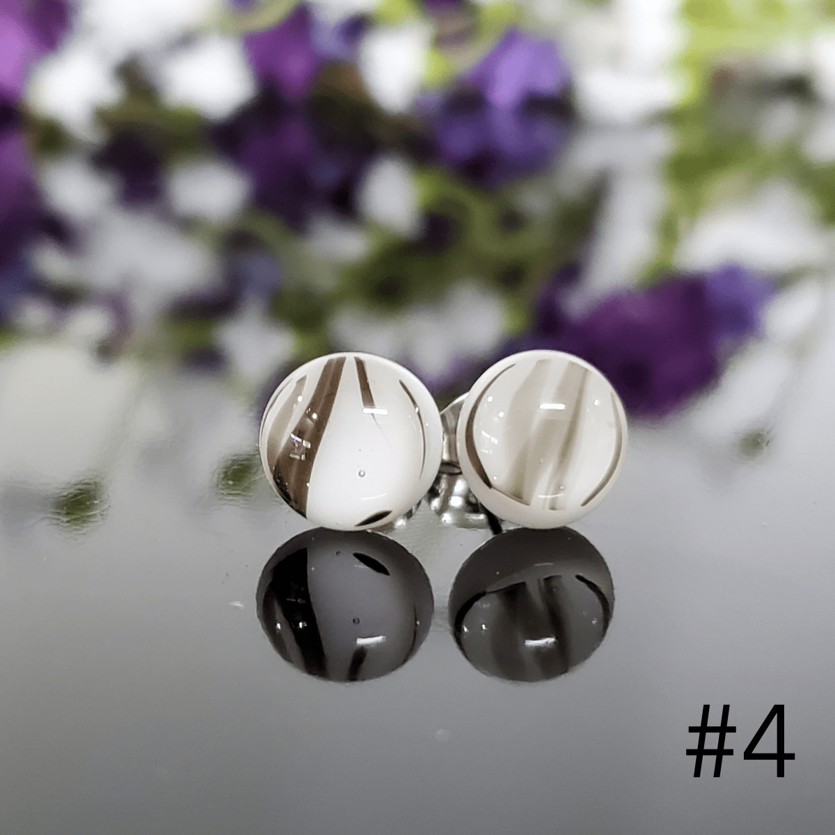 Édition puces blanches et lignes noires - Bijoux Le fil d'Ariane
