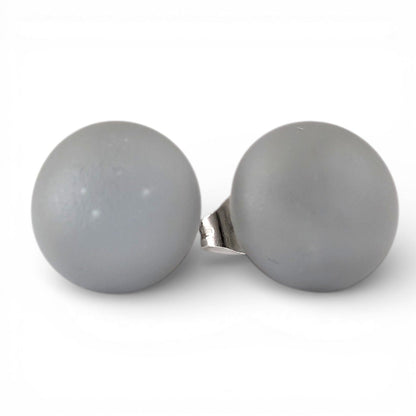 Puces d'oreille Gris perle - mat ou lustré - Bijoux Le fil d'Ariane
