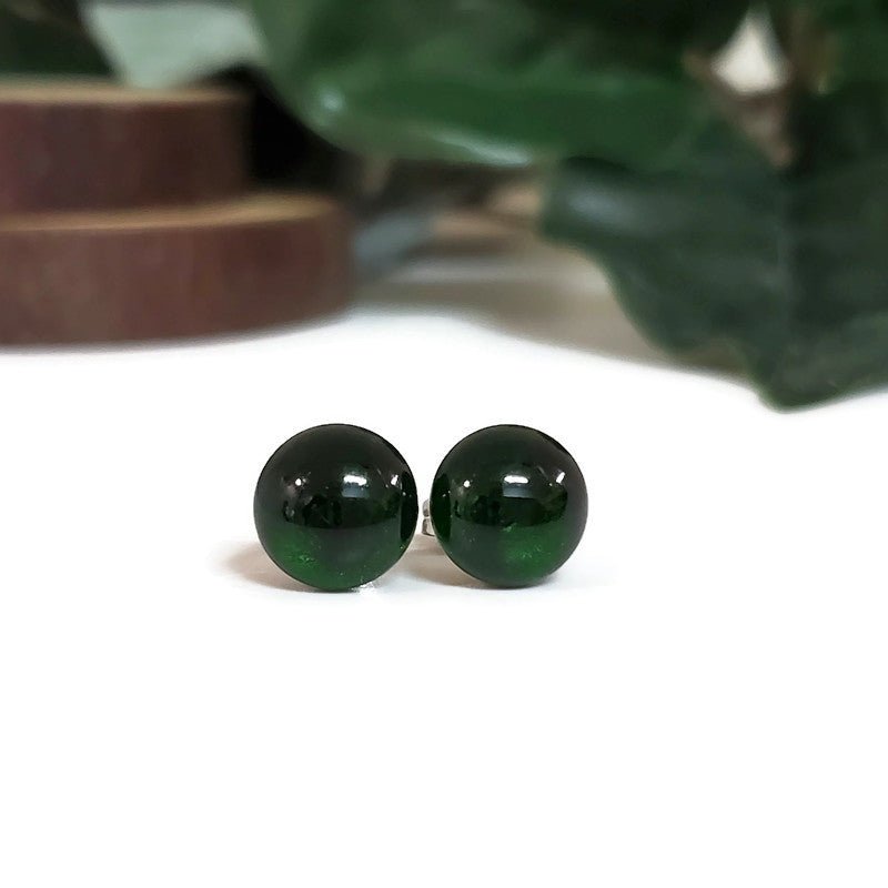 Puces d'oreilles forêt noire - mat ou lustré - Bijoux Le fil d'Ariane