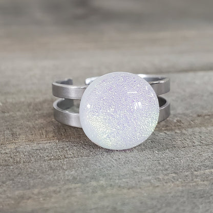 Bague régulière, vert-doré et blanc, verre fusion - Bijoux Le fil d'Ariane