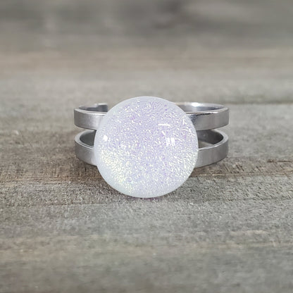 Bague régulière, vert-doré et blanc, verre fusion - Bijoux Le fil d'Ariane