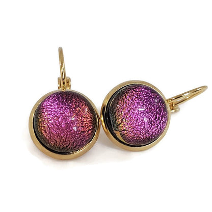 Boucles d'oreille leviers magenta, en verre fusion - Bijoux Le fil d'Ariane