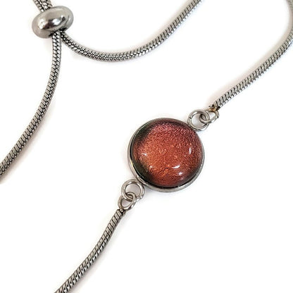 Bracelet ajustable hibiscus (saumon) - Bijoux Le fil d'Ariane