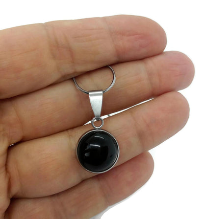 Collier cabochon, noir, verre recyclé - Bijoux Le fil d'Ariane