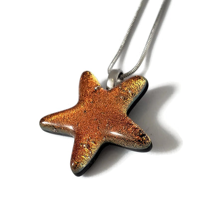 Levée de fonds - collier avec pendentif étoile orange - Bijoux Le fil d'Ariane