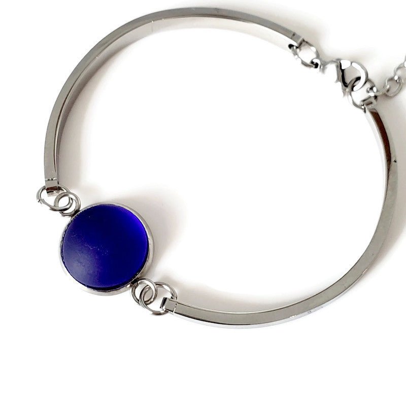 Mini bracelet verre récupéré et inox bleu foncé mat - Bijoux Le fil d'Ariane