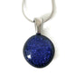 Mini pendentif, bleu-violet foncé, verre fusion - Bijoux Le fil d'Ariane