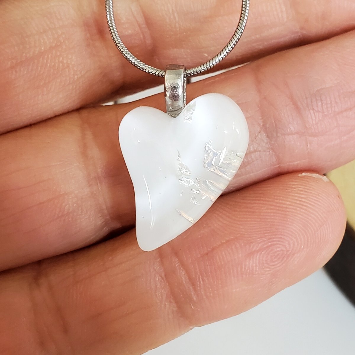 [PRÉVENTE] Mini coeur blanc - Bijoux Le fil d'Ariane