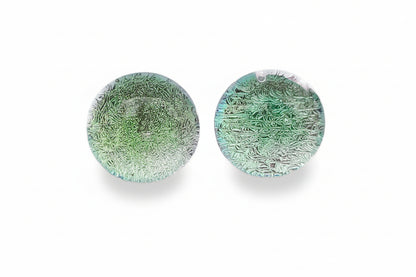 Puces d'oreille transparentes, vert-doré, verre fusion - Bijoux Le fil d'Ariane