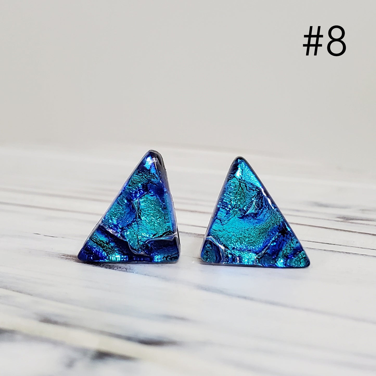 Puces triangles bleu-turquoise - Bijoux Le fil d'Ariane