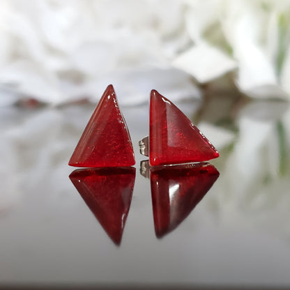 Puces triangles - plusieurs couleurs - Bijoux Le fil d'Ariane