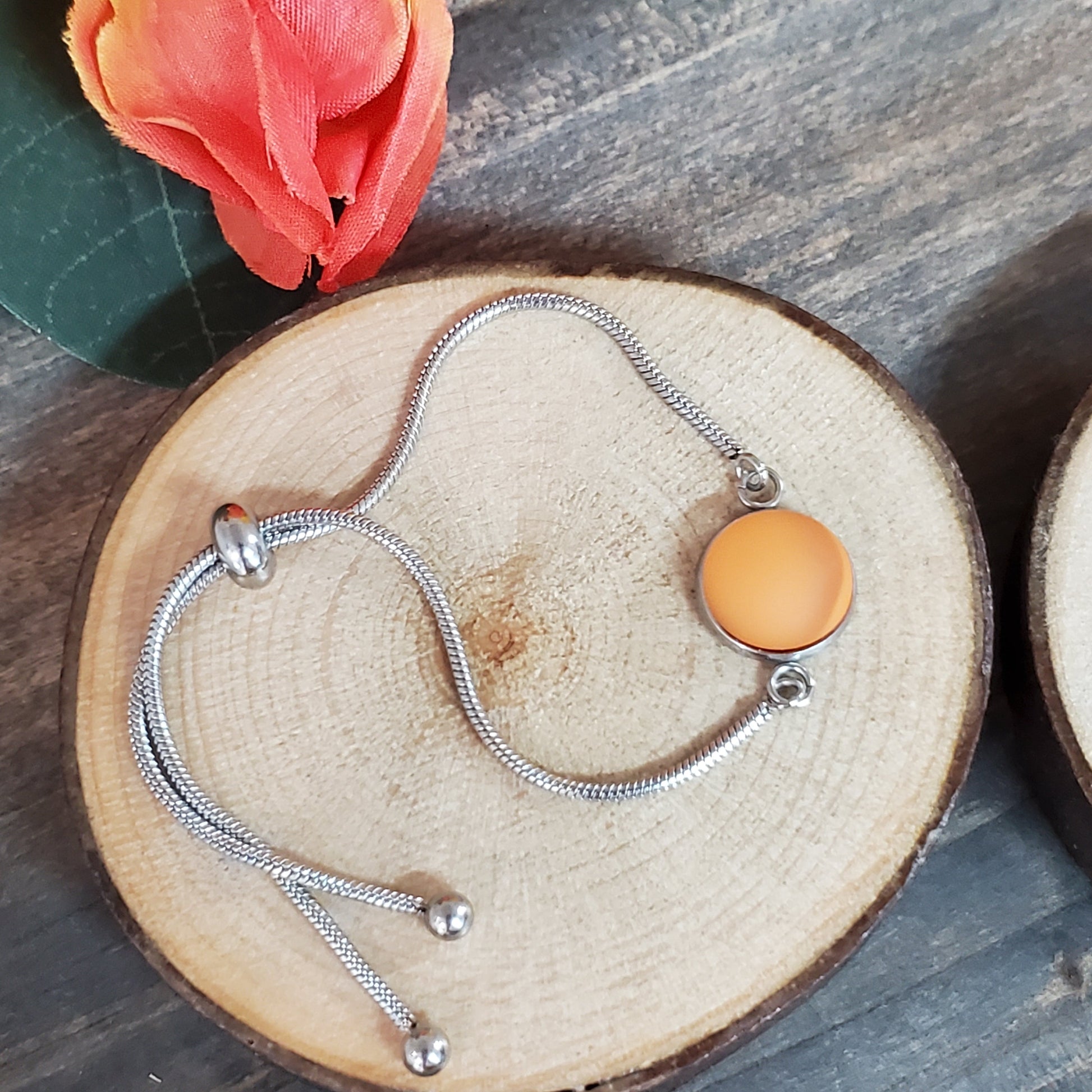 Série orange - plusieurs modèles - lustré et mat - Bijoux Le fil d'Ariane